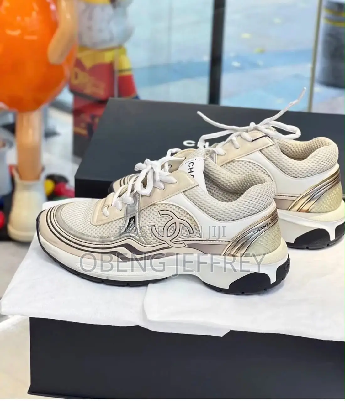 Original Chanel White Mesh Metallic Gold