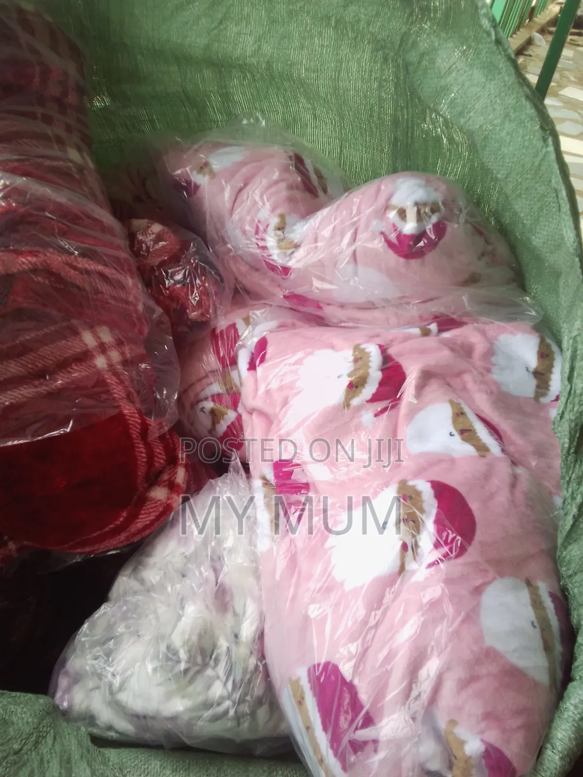Bed Sheets Blankets