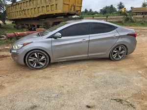 Hyundai Elantra Limited 4dr Sedan (1.8L 4cyl 6A) 2015 Gray