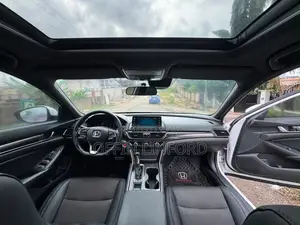Honda Accord Sport 2018 White