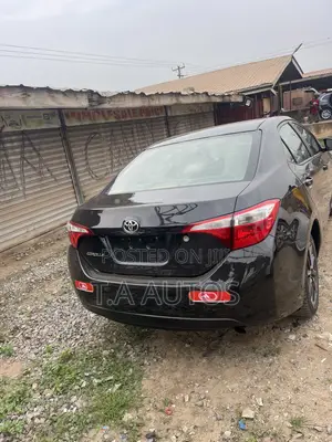 Toyota Corolla LE 4dr Sedan (1.8L 4cyl CVT) 2016 Black