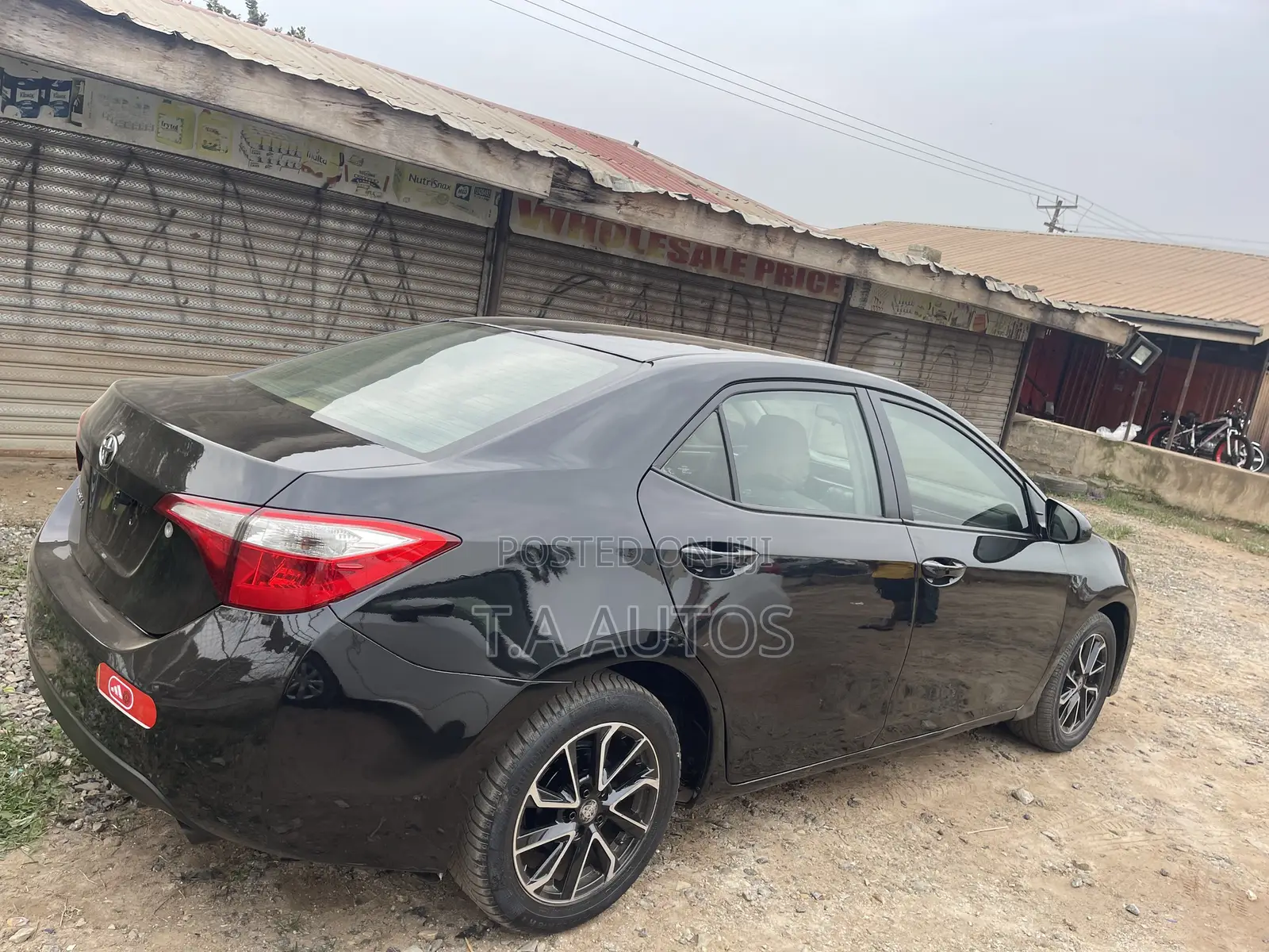 Toyota Corolla LE 4dr Sedan (1.8L 4cyl CVT) 2016 Black