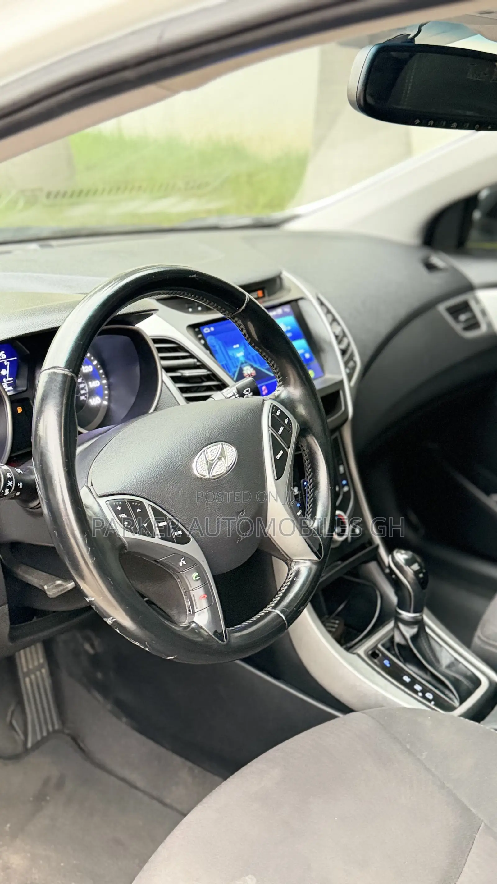 Hyundai Elantra Limited Sedan FWD (1.8L 4cyl 6A) 2016 White