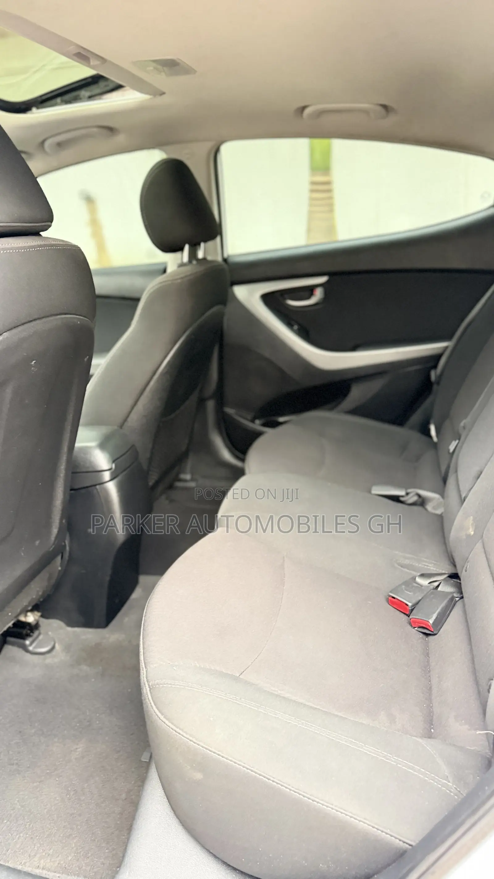 Hyundai Elantra Limited Sedan FWD (1.8L 4cyl 6A) 2016 White
