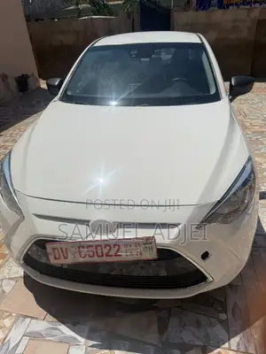 Toyota Yaris iA 1.5 FWD 2017 White