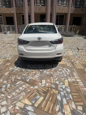 Toyota Yaris iA 1.5 FWD 2017 White
