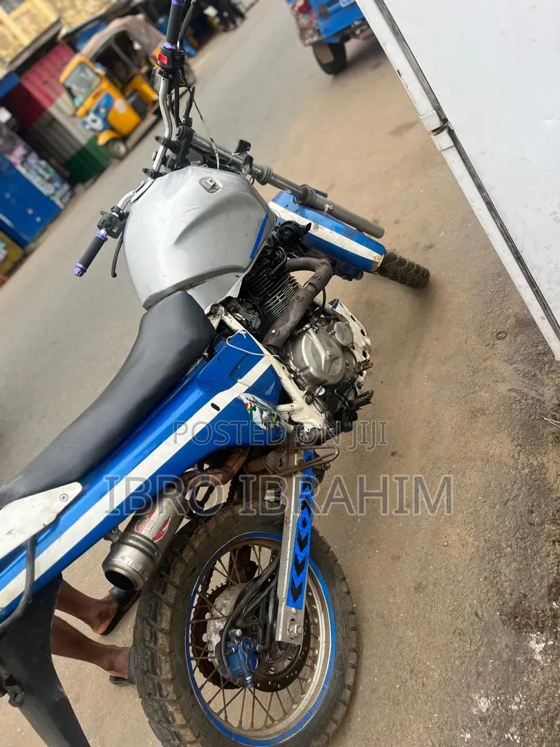 Suzuki DR-Z 2023 Blue