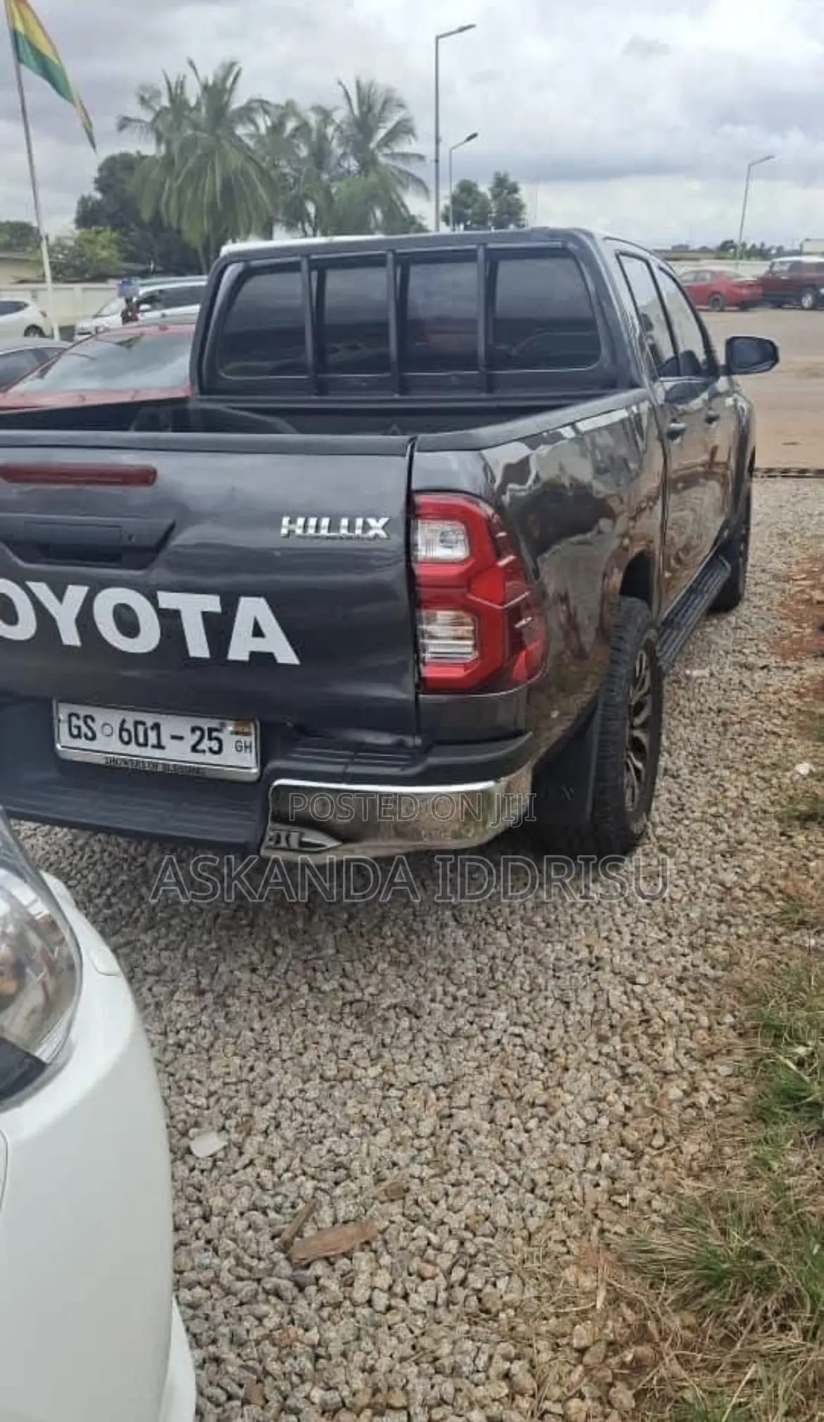 Toyota Hilux Revo Double Cab Deisel 2.4 AWD 2017 Gray
