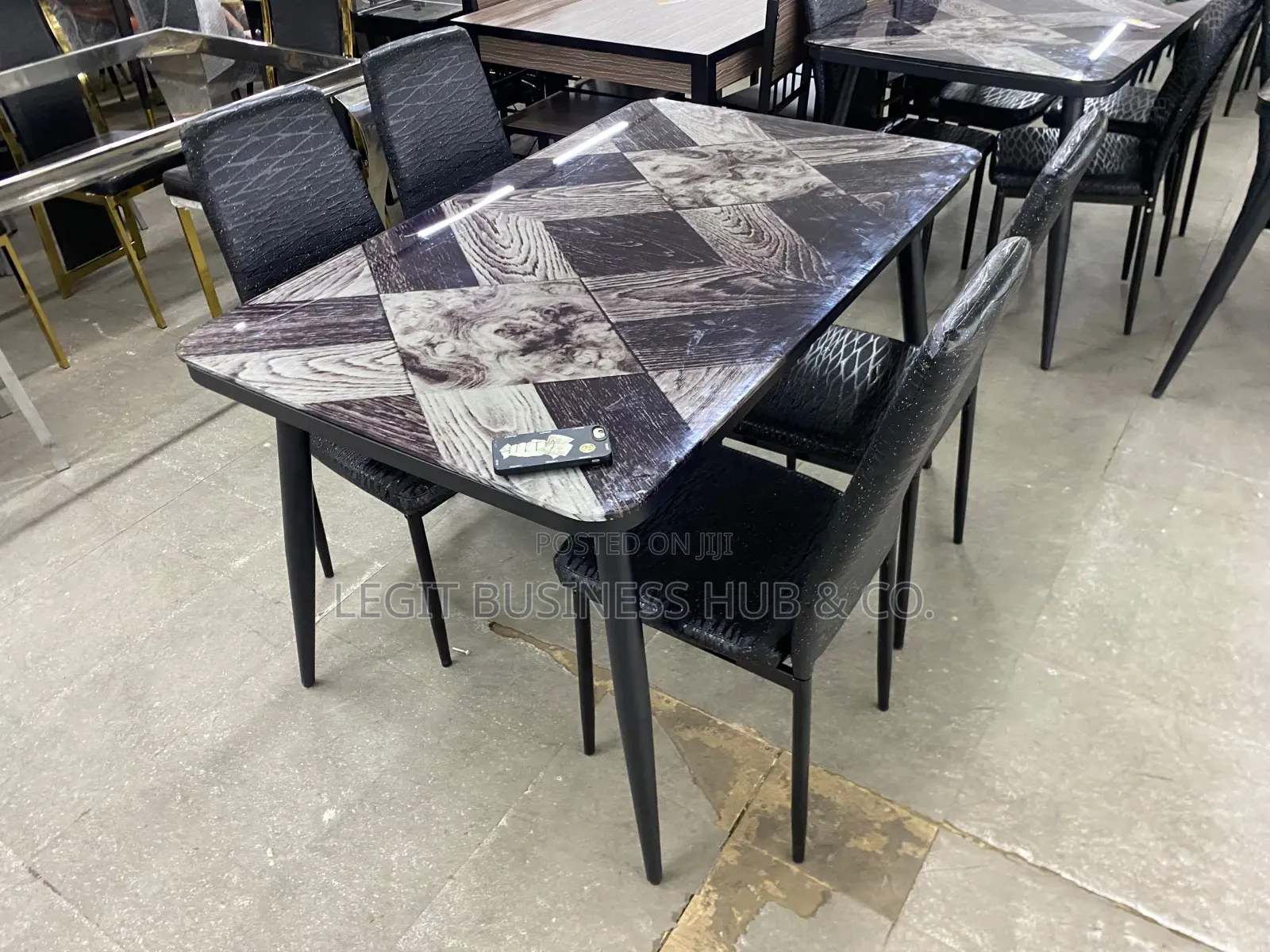 Latex Designed Dining Set