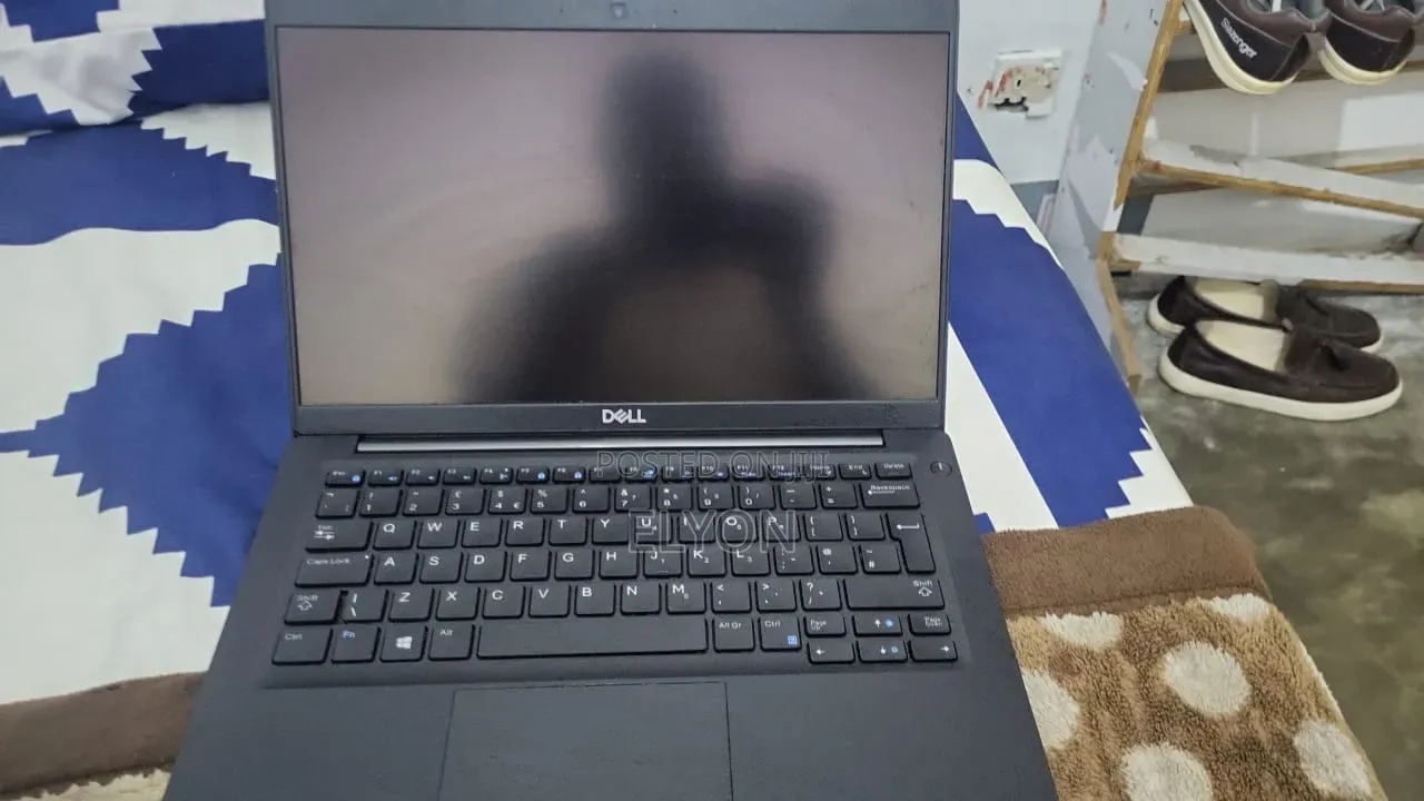 Laptop Dell Latitude 7390 8GB Intel Core i5 SSD 256GB