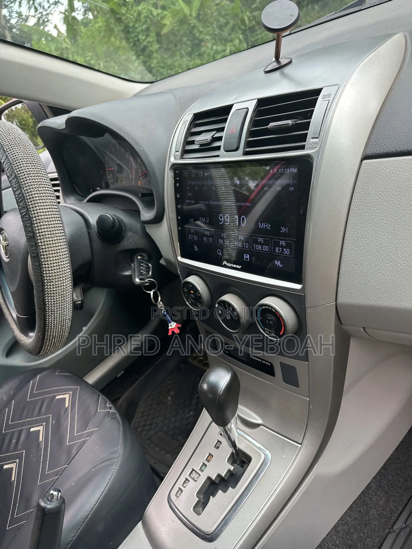 Toyota Corolla LE 4dr Sedan (1.8L 4cyl 4A) 2013 Red