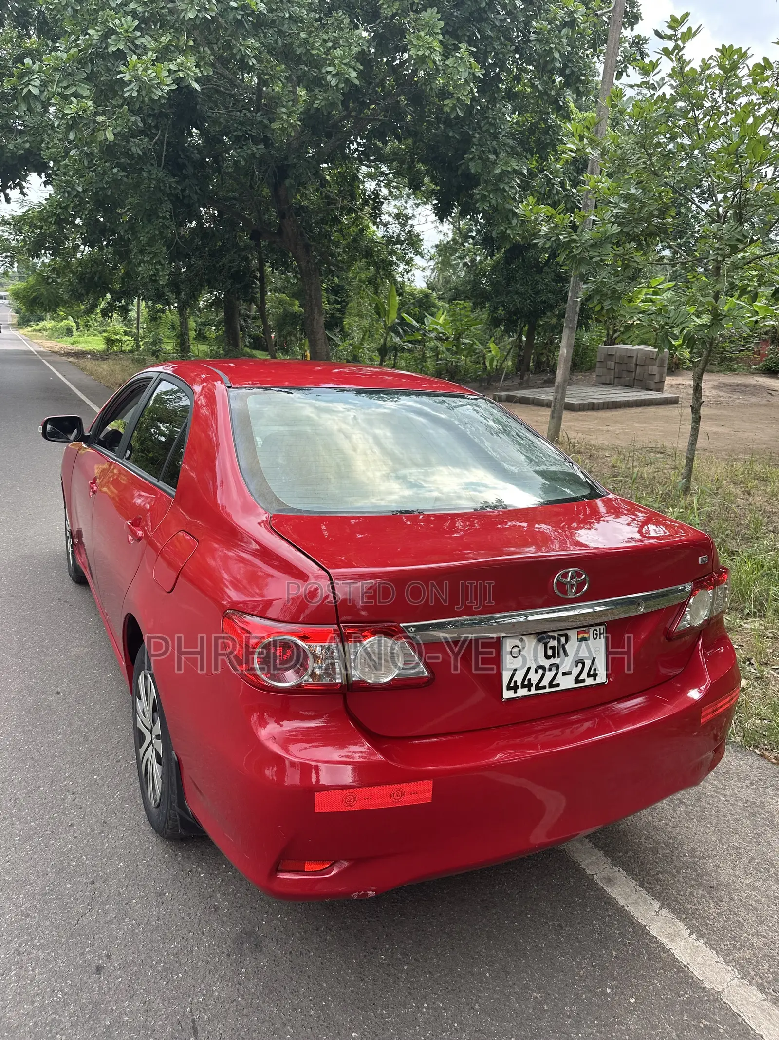 Toyota Corolla LE 4dr Sedan (1.8L 4cyl 4A) 2013 Red