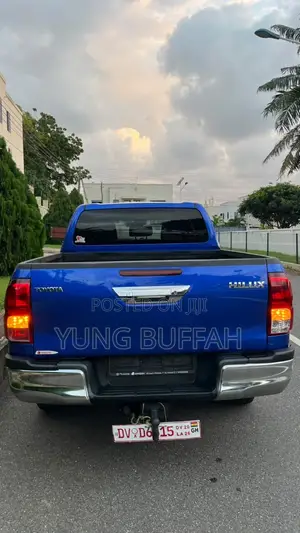 Toyota Hilux SR5 4x4 2018 Blue