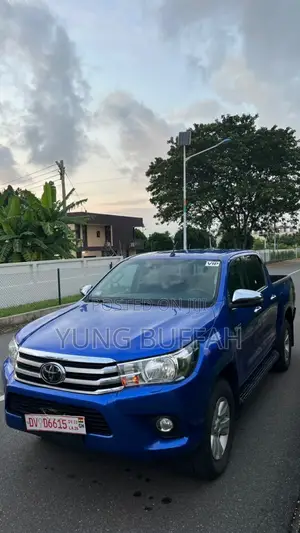 Toyota Hilux SR5 4x4 2018 Blue