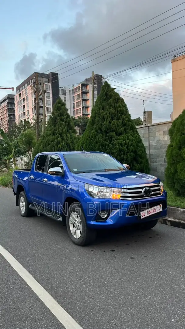 Toyota Hilux SR5 4x4 2018 Blue