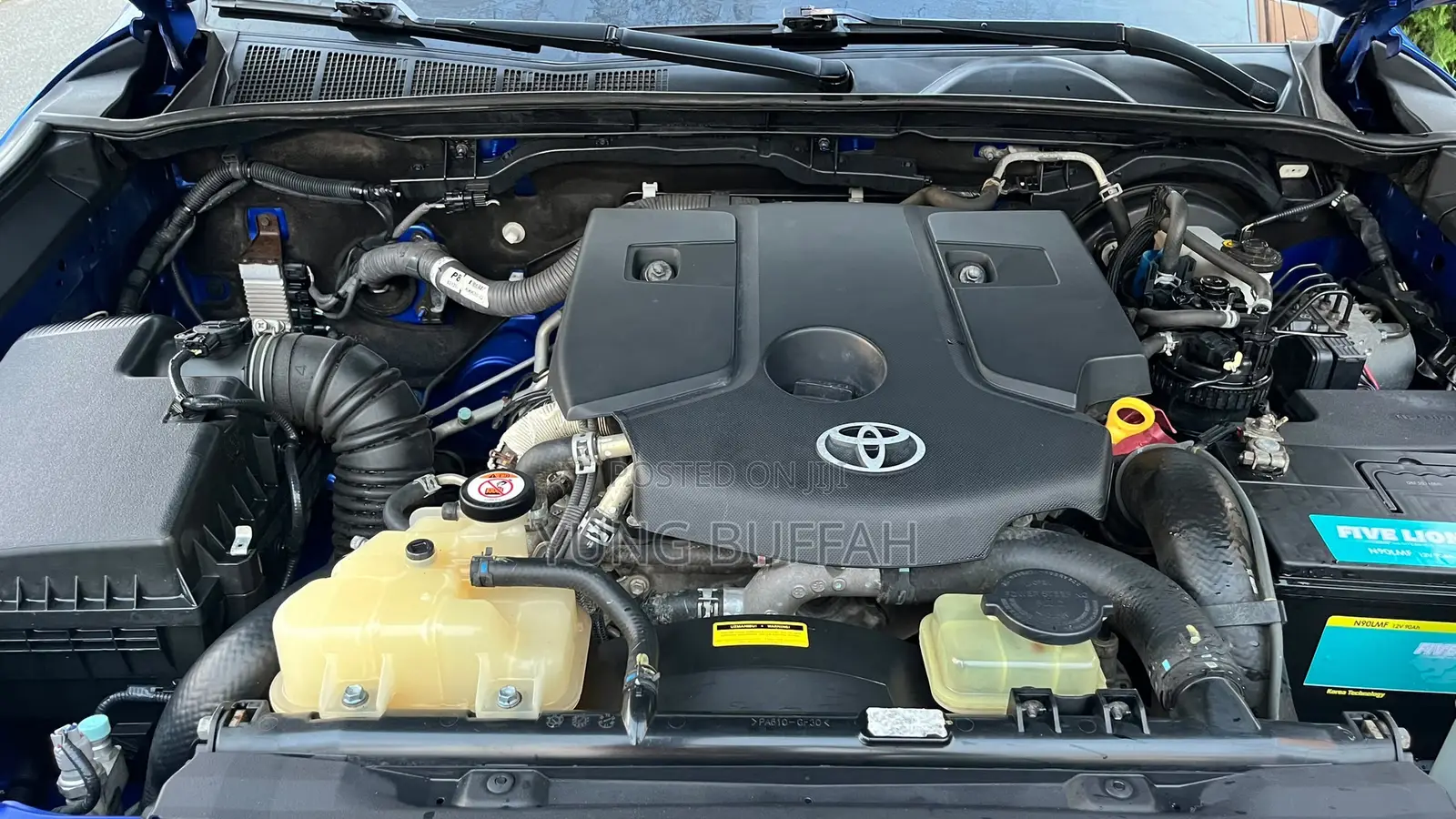 Toyota Hilux SR5 4x4 2018 Blue