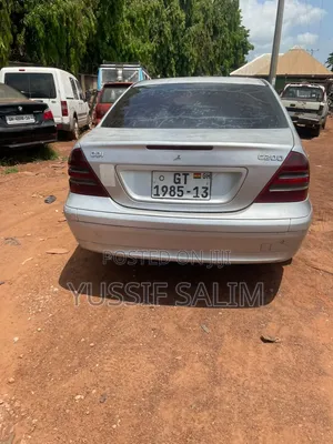 Mercedes-Benz 200 2003 Silver