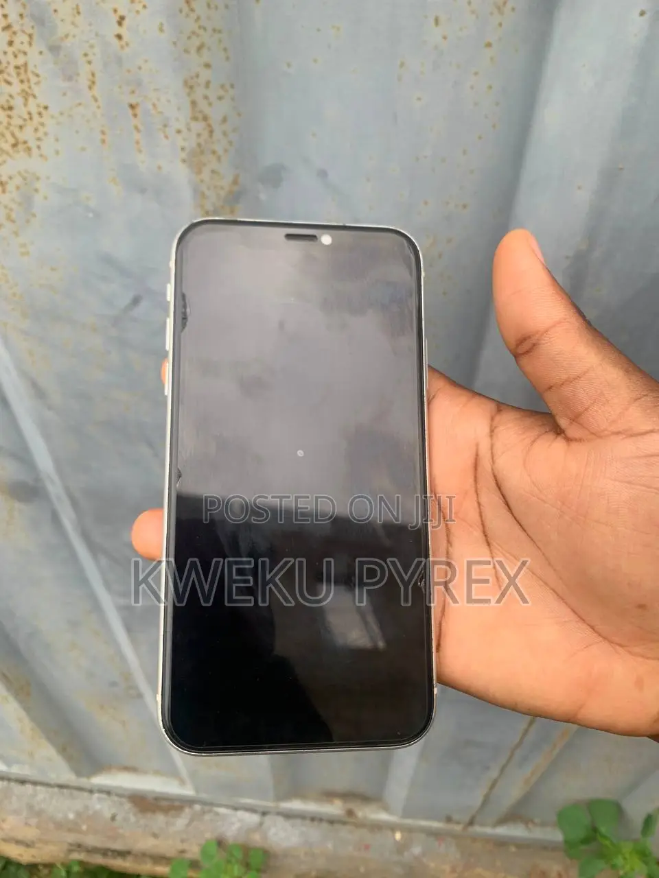 Apple iPhone XR 64 GB White