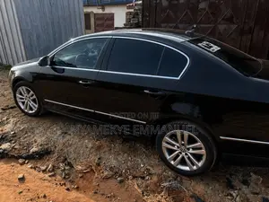 Volkswagen Passat 2.0T Wolfsburg Edition 2019 White