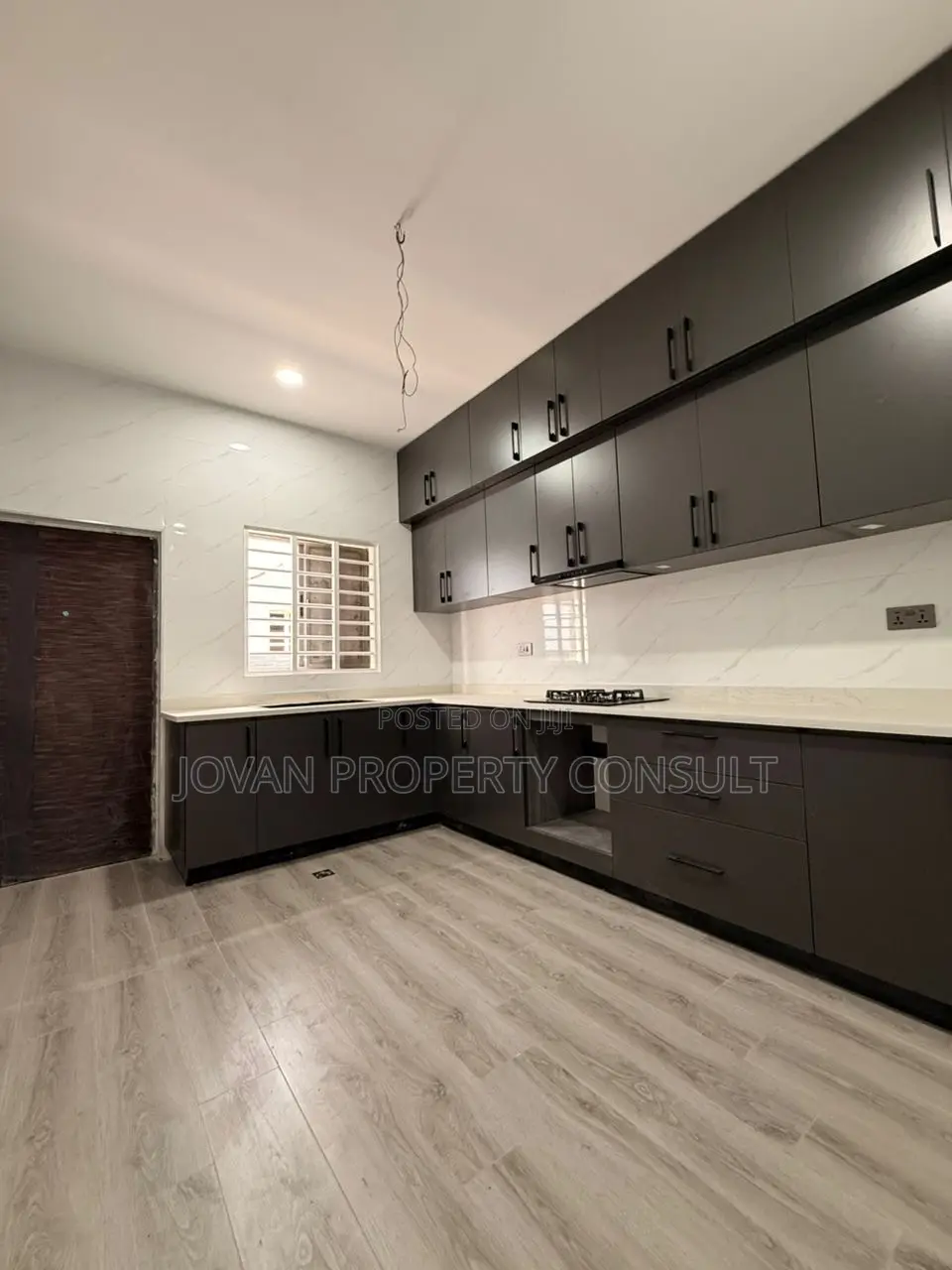 3bdrm House in Achimota for sale