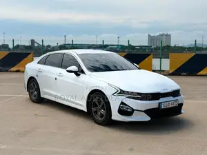 Kia K5 EX 2022 White