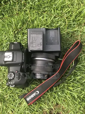 Canon EOS R100 Mirrorless Camera
