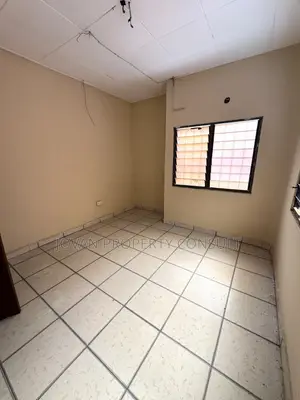 5bdrm House in Achimota Chantan for rent