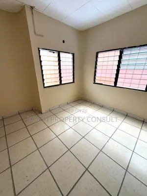 5bdrm House in Achimota Chantan for rent