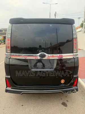 Toyota Voxy 2015 Black