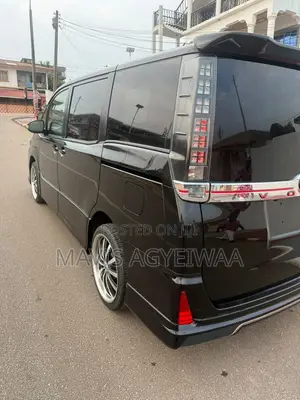 Toyota Voxy 2015 Black