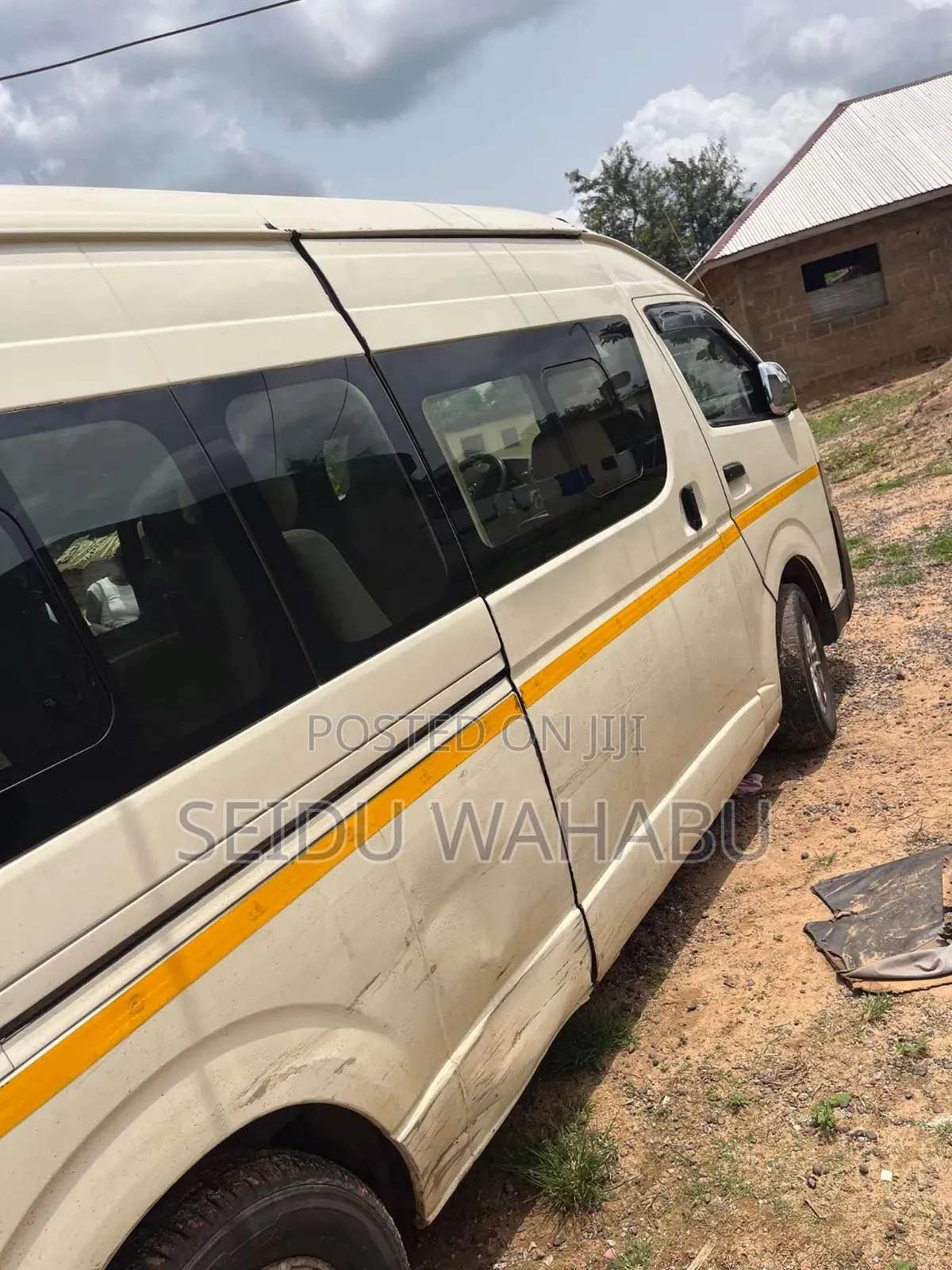 Toyota HiAce 2021 White