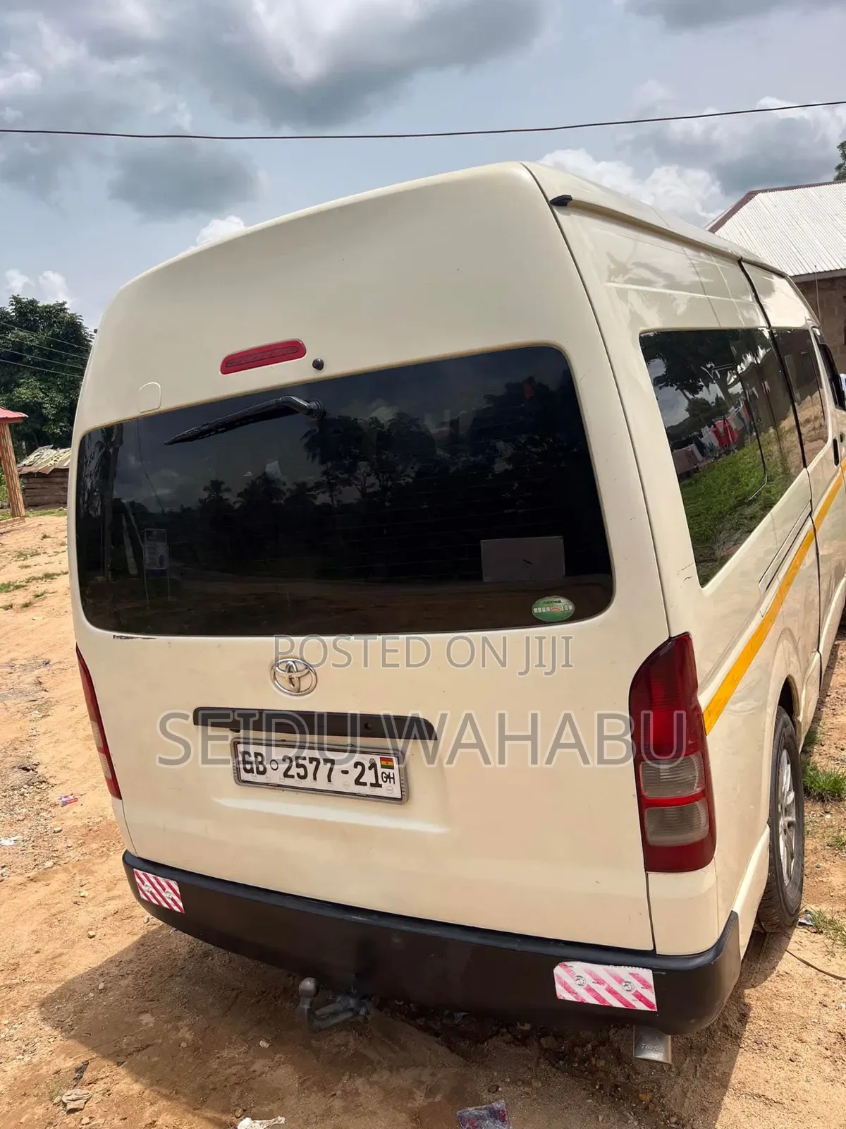 Toyota HiAce 2021 White