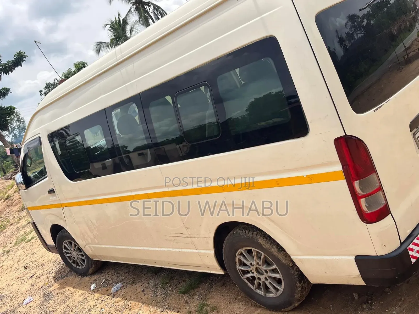 Toyota HiAce 2021 White