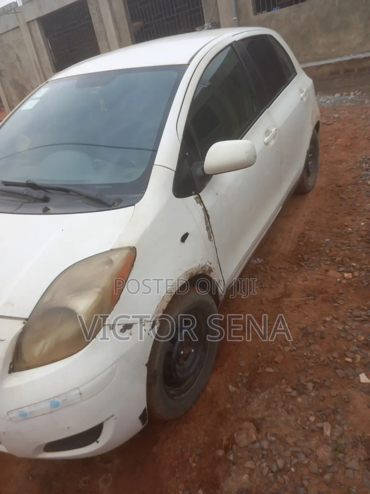 Toyota Yaris 2010 White