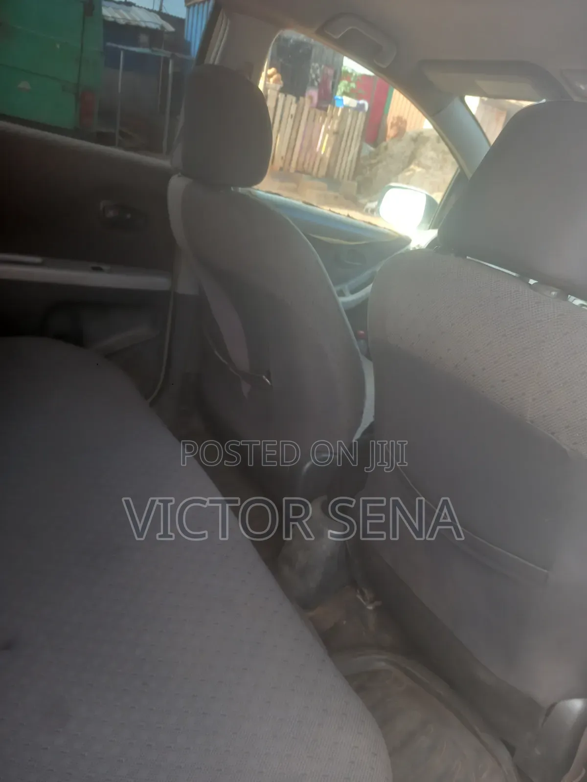 Toyota Yaris 2010 White