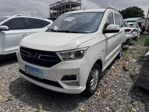 Wuling Hongguang S 2020 White