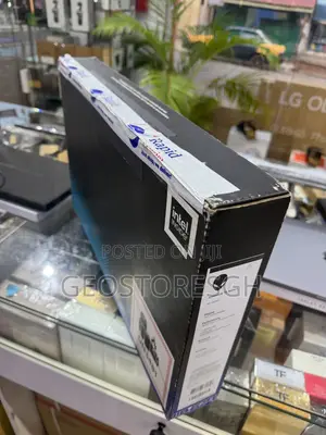 New Laptop Alienware 16 Aurora 16GB Intel Core 7 SSD 512GB