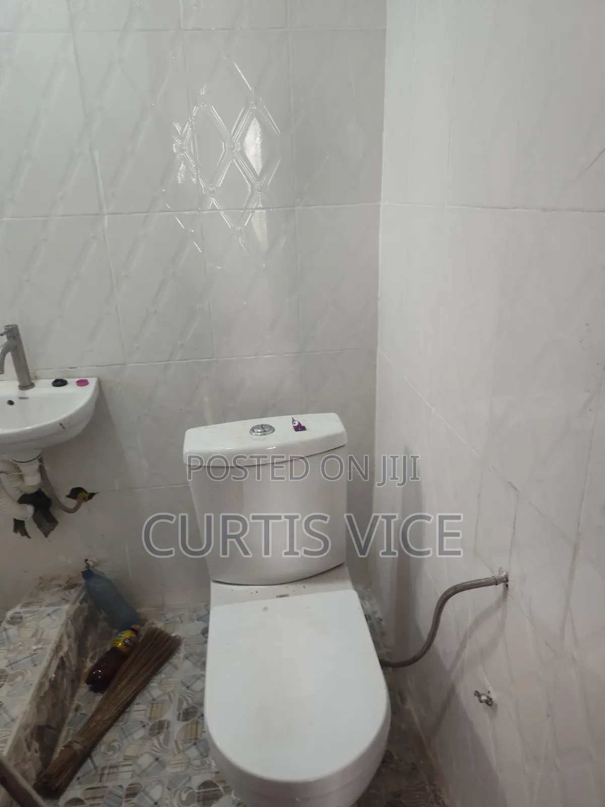 2bdrm Apartment in Curtis'S Estate, New Gbawe for rent