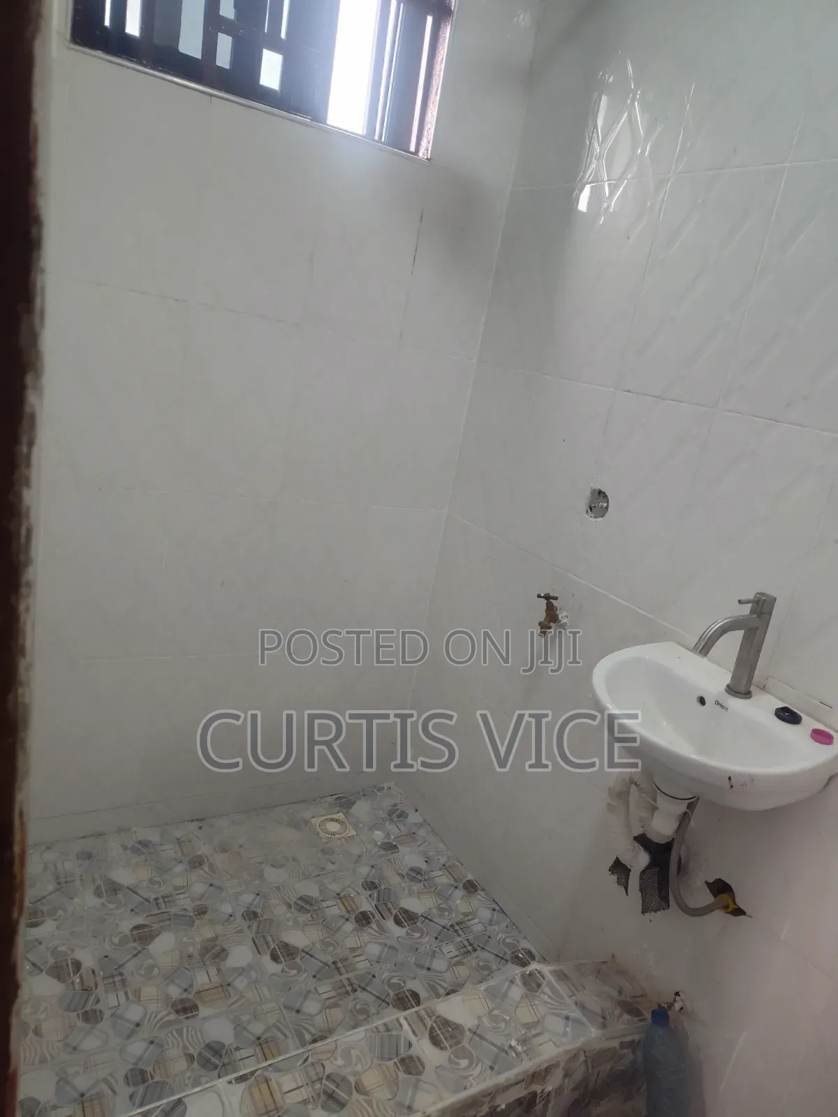 2bdrm Apartment in Curtis'S Estate, New Gbawe for rent