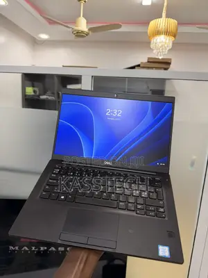 Laptop Dell Latitude 7390 8GB Intel Core i7 SSD 256GB