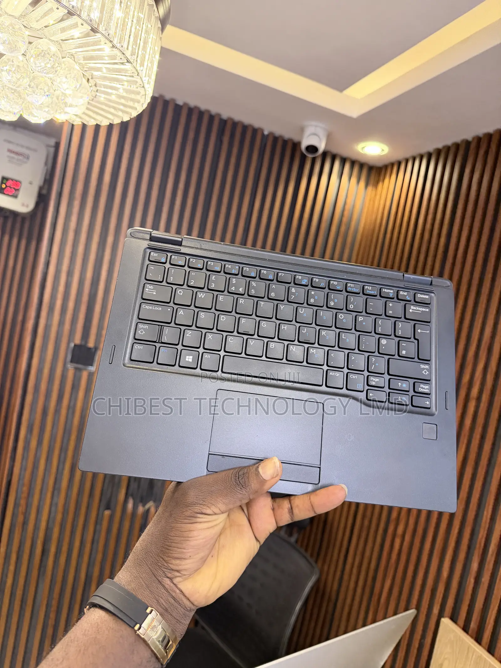 Laptop Dell Latitude 7390 8GB Intel Core i5 SSD 256GB