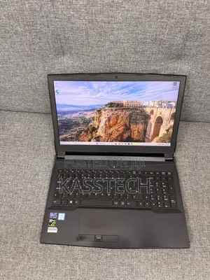 Laptop Gigabyte 16GB Intel Core i7 SSD 500GB