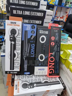 L16 Selfie Stick