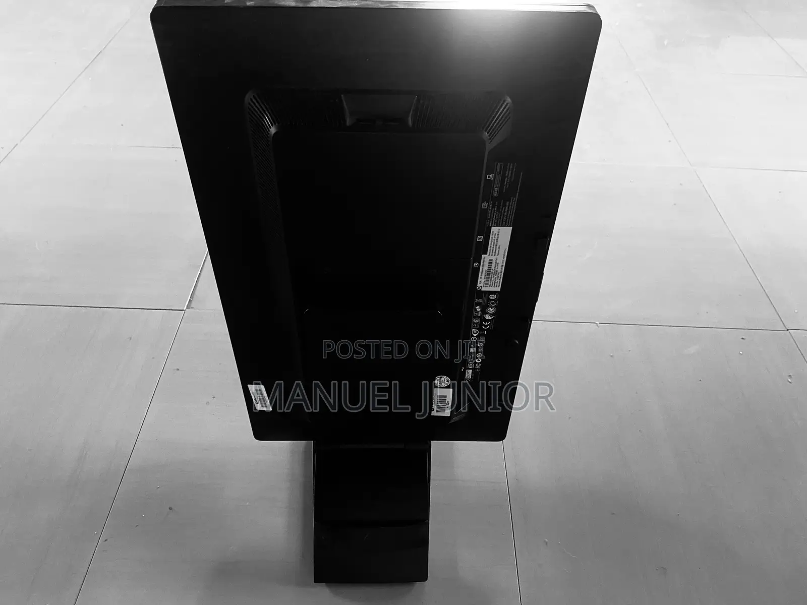 HP Elitedisplay E231