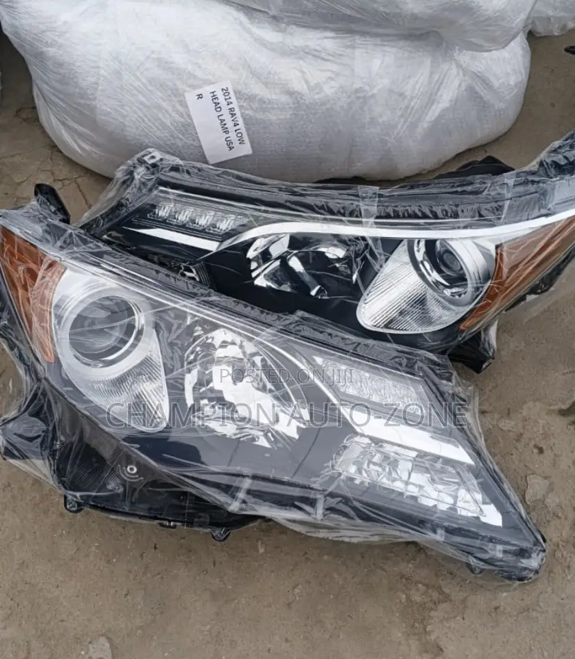 Toyota Rav4 2023-204-2015 Headlight Pair
