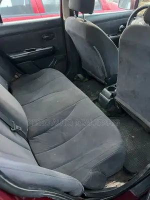 Nissan Versa 2007 Beige