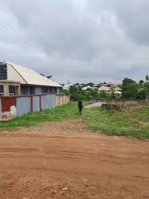 5bdrm Apartment in Kontokrom Agya, Sunyani Municipal for sale