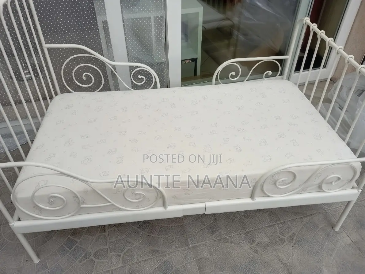 IKEA Minnen Extendable Bed Frame With Mattress