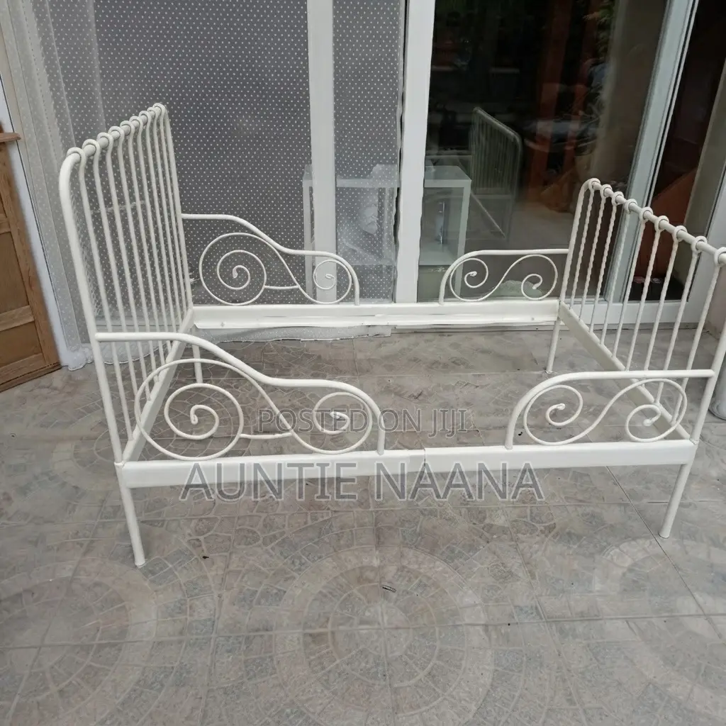 IKEA Minnen Extendable Bed Frame With Mattress