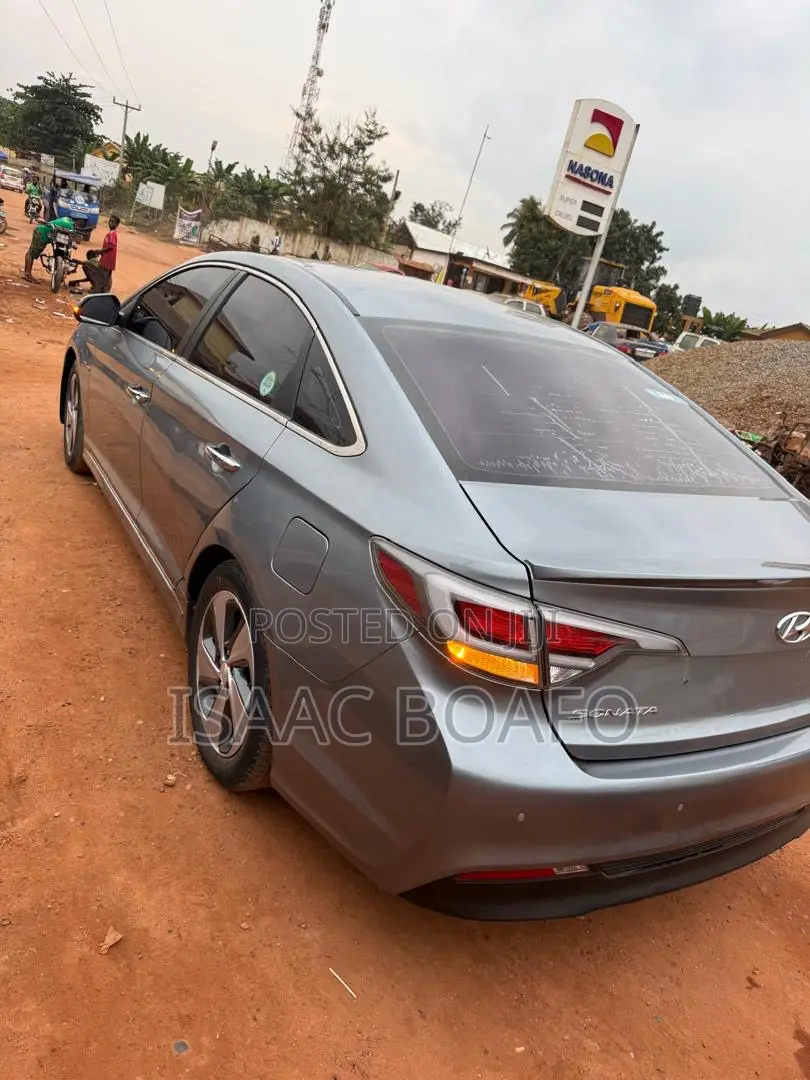Hyundai Sonata 2016 Gray